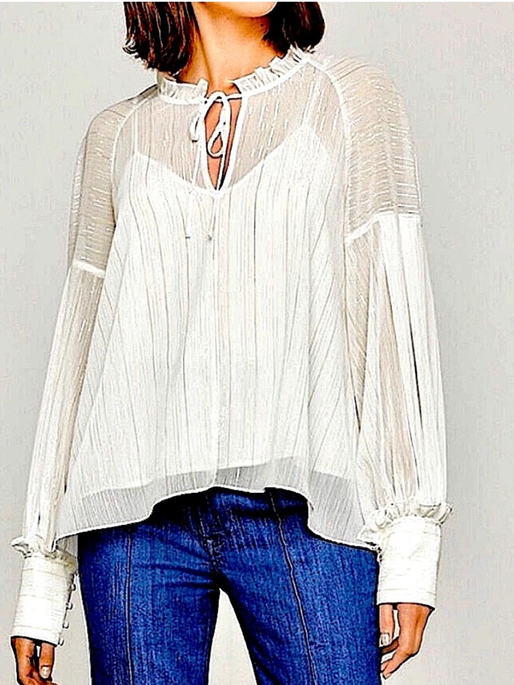 BCBG Metallic Stripe Split Ruffle Neck Top White Silver Gold Striped Preppy L